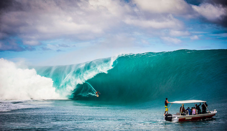 TEAHUPOO BIG WAVE ,13 MAY 2013