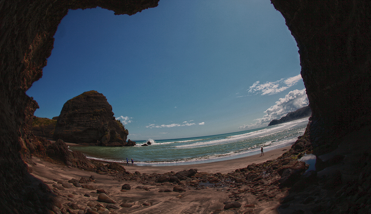 piha-cave