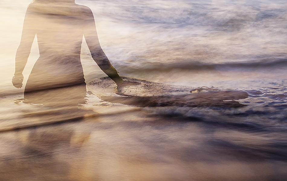 hollytree-photo-x-robbie-dark-collaboration-textured-lady-slider
