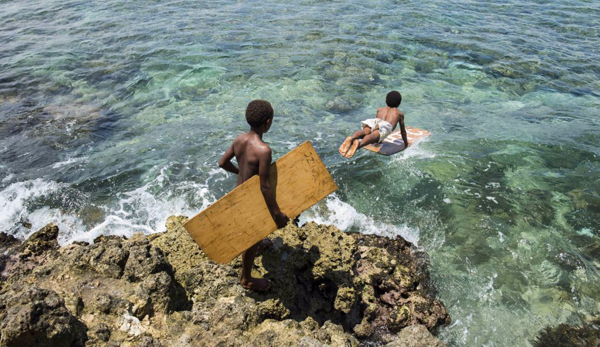 madang_plywoodsurfing01-1024x593