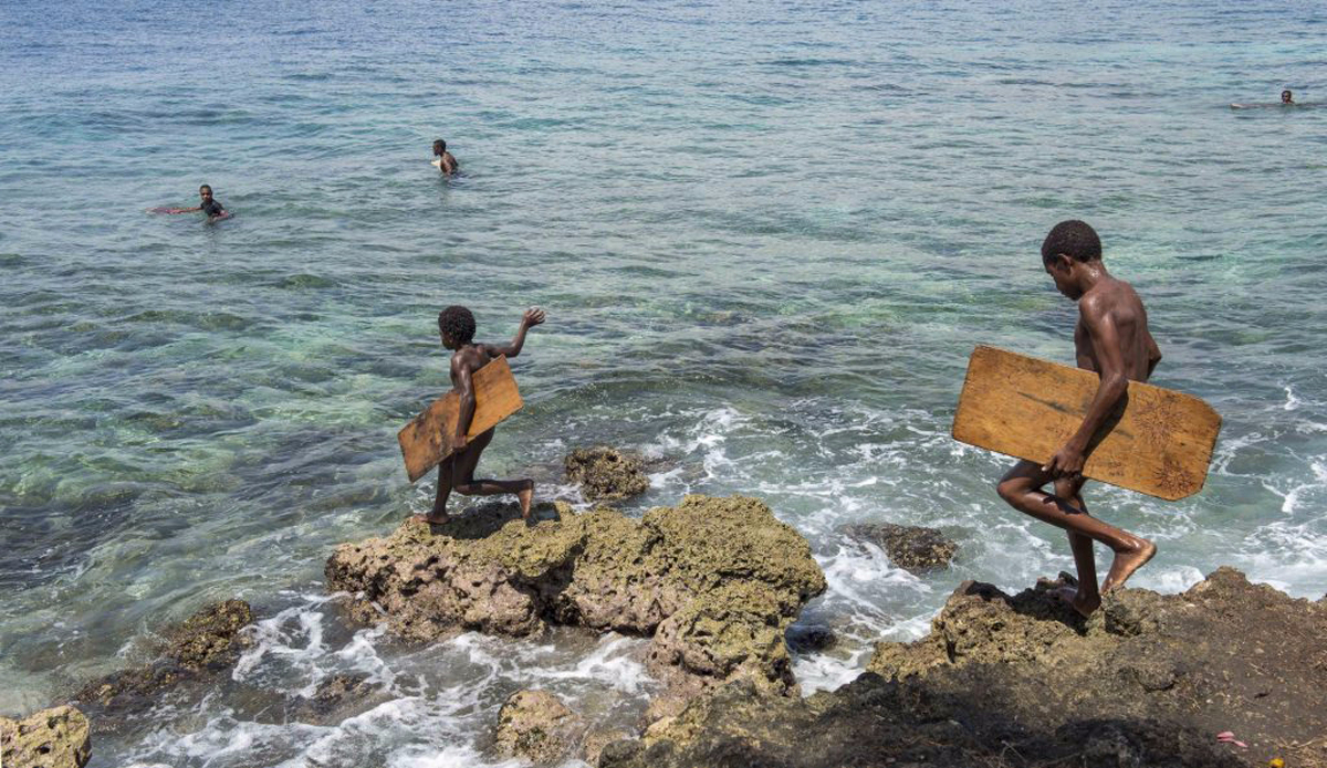 madang_plywoodsurfing02-1024x593