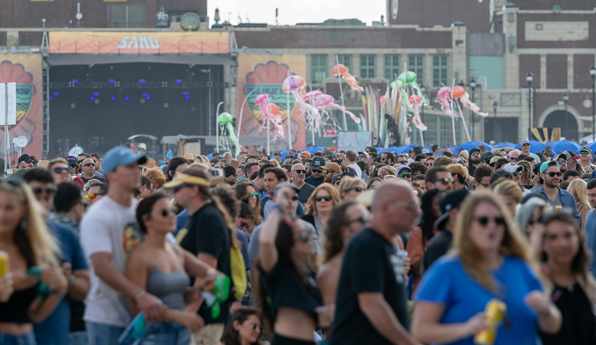 tim_torchia_shn_crowd-6013