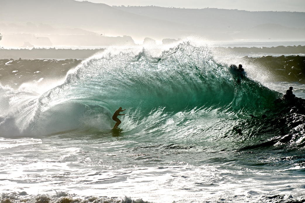 If you time it right, oh how pretty a backwash barrel can be. Ryan Hurley in the right spot at the right time.