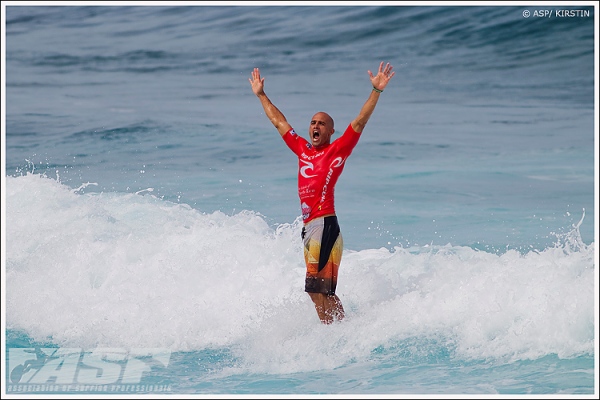 Kelly Slater clinched his tenth World Title and 45th ASP World Tour victory this morning at the Rip Curl Pro Search Puerto Rico. Photo: ASP Kelly Slater clinched his tenth World Title and 45th ASP World Tour victory this morning at the Rip Curl Pro Search Puerto Rico. Photo: ASP