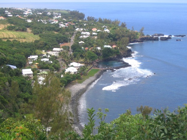 A shark attacked an unidentified surfer on Saturday at Three Rocks, Saint-Gilles, located on the West Coast of Reunion Island. Photo: JoKerozen Reunion Island Shark Attack