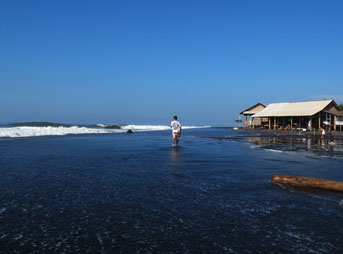 Keramas Bali Surfer Warung Lineup