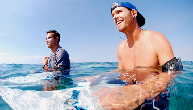 Surfing with headphones