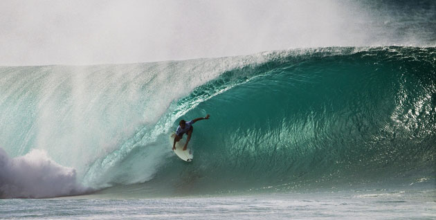 A fight on the North Shore instigated a wave of rumors involving tension between Hawaiian and the visiting surf community. Photo: ASP