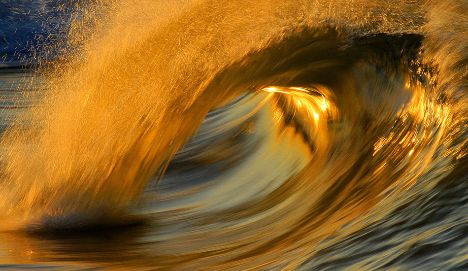 Chris Sardelis shares surf photos of the Pacific's beautiful fall colors. Photo: Chris Sardelis