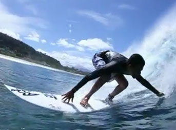 Blind surfer Derek Rabelo surfs Pipeline with Makua Rothman and a crew of North Shore locals. Like.