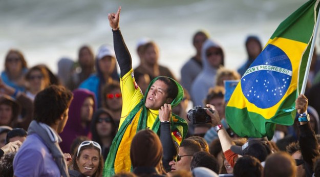 Adriano De Souza Brazilian Surfer Champion Adriano De Souza Brazilian Surfer Champion