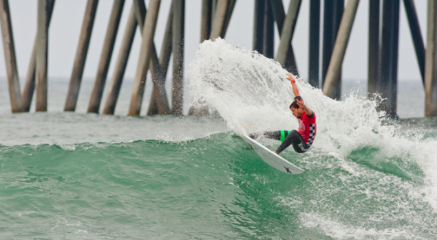 2013 US Open of Surfing Champino Alejo Muniz competing for attention in Huntington. Photo: Llalande 2013 US Open of Surfing Champino Alejo Muniz competing for attention in Huntington. Photo: Llalande