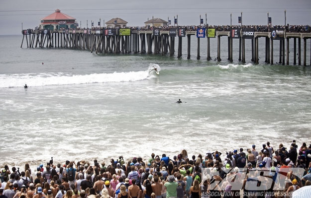 Courtney Conlogue using her training in front of the the US Open's crowd.