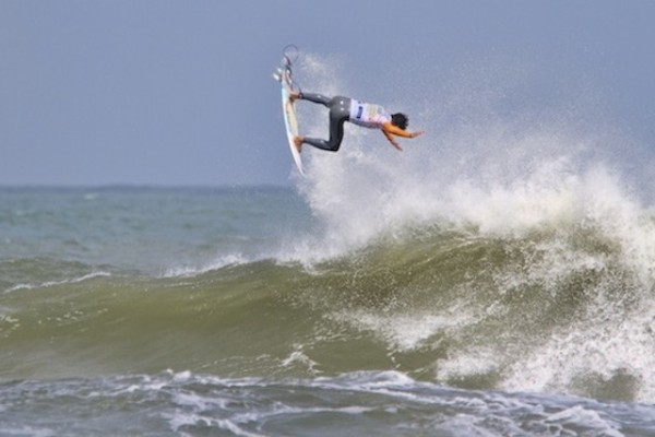 Gabriel Medina's nearly perfect backside air. Photo: ASP/SMORIGO