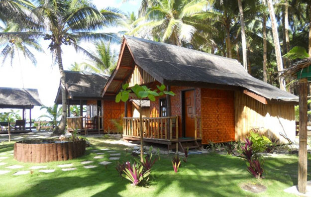 The hand built family cottages at Bamboo Garden offer one of the best beachfront bargains you can find.