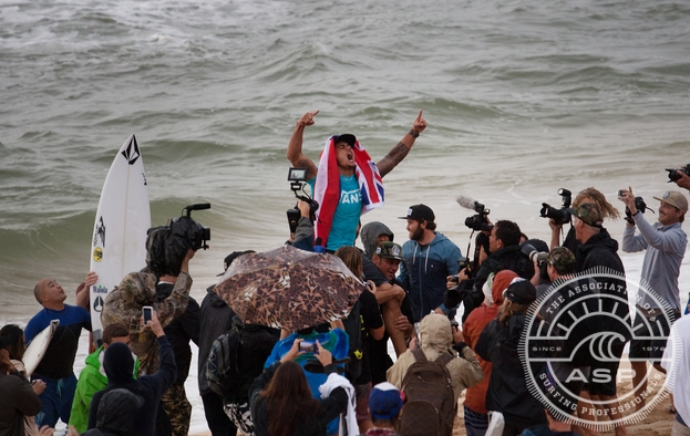 Zeke Lau, Vans World Cup of Surfing champion. Photo: ASP/Cestari