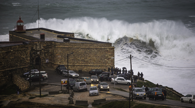 Nazaré big wave