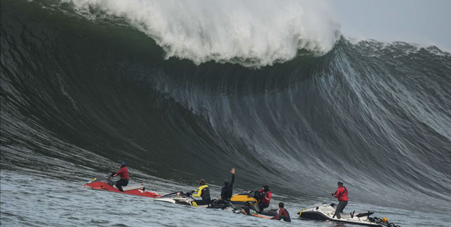 It's a ten hour ordeal, but after more hype than a San Diego south swell, the 2014 Body Glove Mavericks Invitational is complete, and Saffa Grant "Twiggy" Baker is once again our champion.