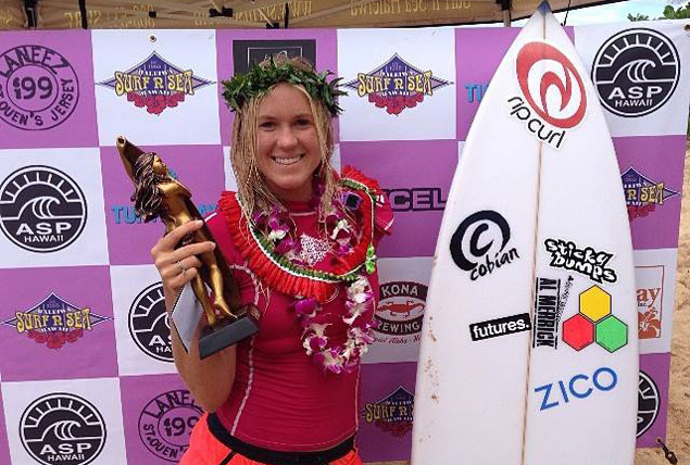 Bethany Hamilton won the Surf N Sea Pipeline Pro. In a final that included three Hawaiians and a girl from Japan, Bethany took on Moana Jones, Dax McGill, Sayuri Hashimoto.That is amazing.