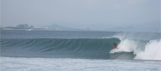 Houhai secret. Michael Weaver in action