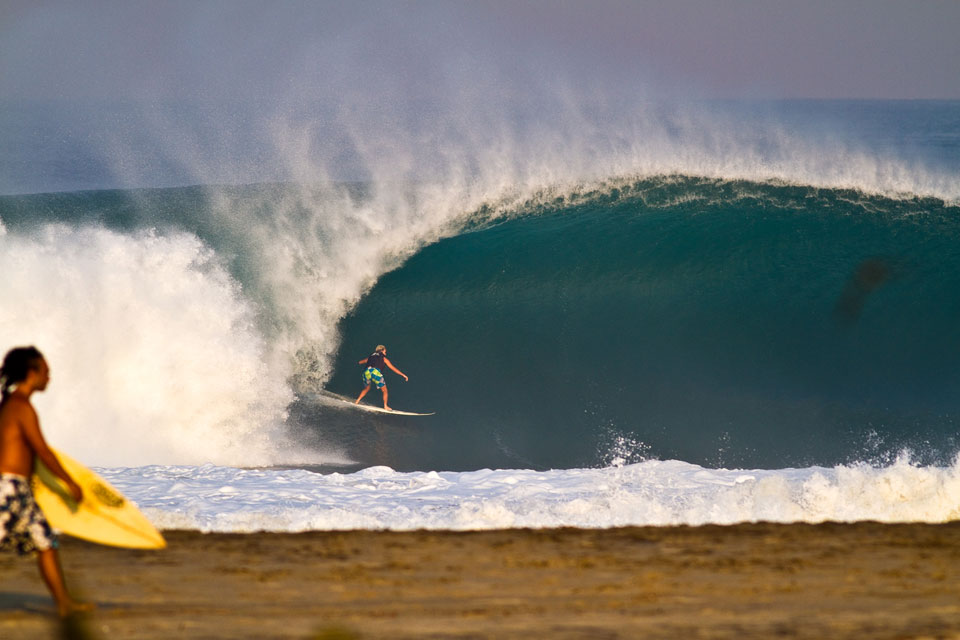 Keala Kennelly Surfs Massive Puerto Escondido