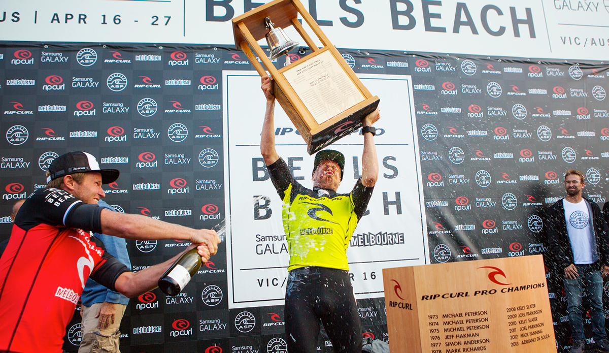 After an amazing Finals day at the Rip Curl Pro Bells Beach, two of the world's finest hoisted the coveted trophy. Carissa Moore and Mick Fanning won the iconic event.