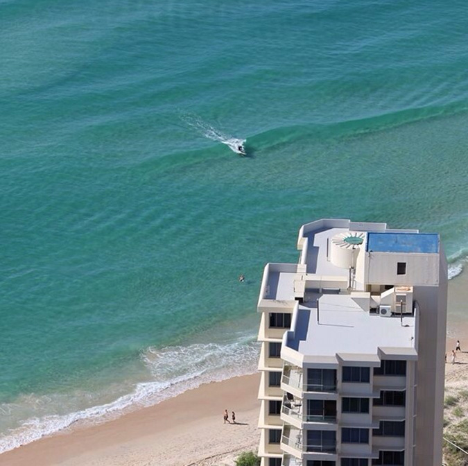 Where the city meets the surf. Photo: Instagram: @_markfitz
