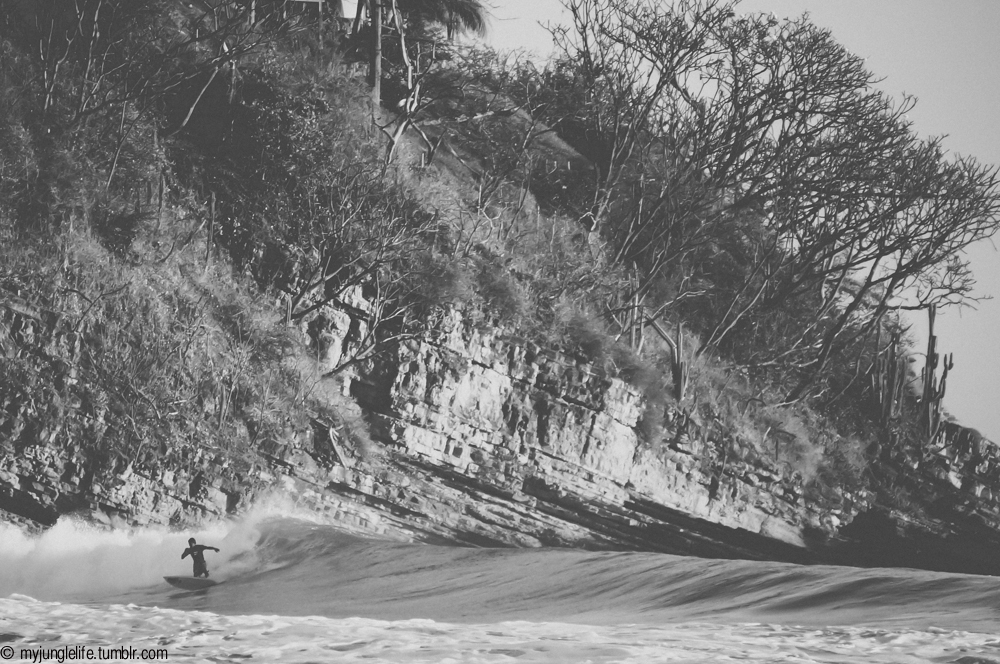 Machete pumping some lefts in the dry season