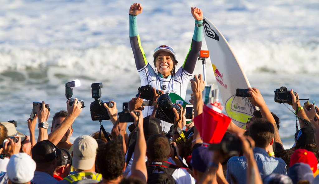 Is Sally Fitzgibbons poised to continue her success, stringing together back-to-back wins? Only reef break will tell. Photo: ASP | Smorigo
