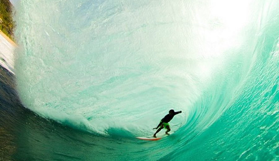 "The waves that I want out there, if I don’t make the drop… But it comes with the territory: making it and having a dream wave is worth all of it, for sure." Photo: https://www.zaknoyle.com/