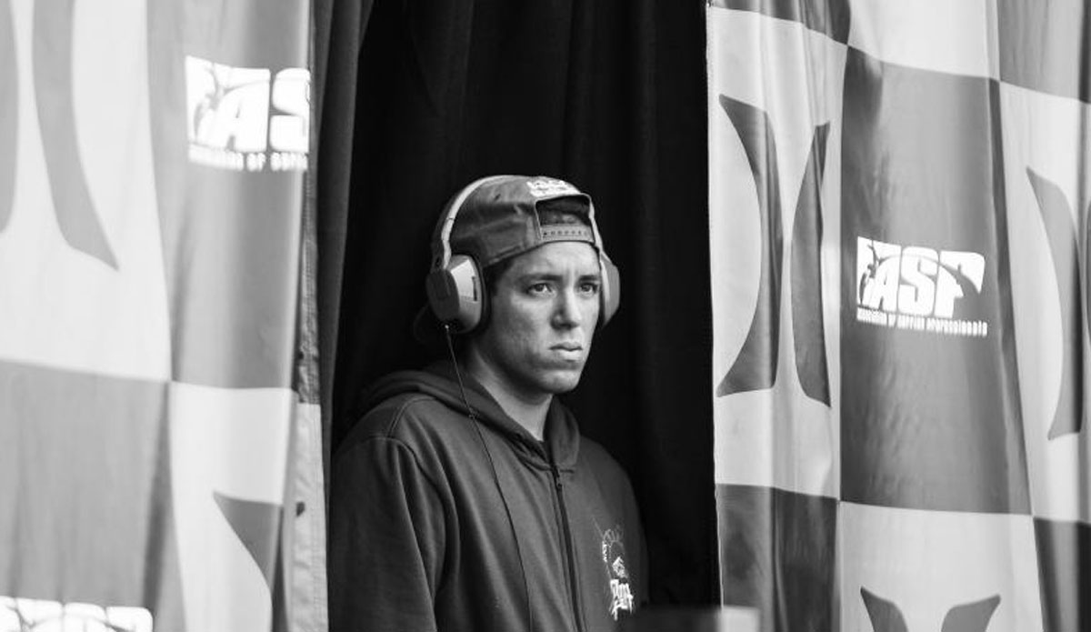 De Souza Opts out of Pipe Masters