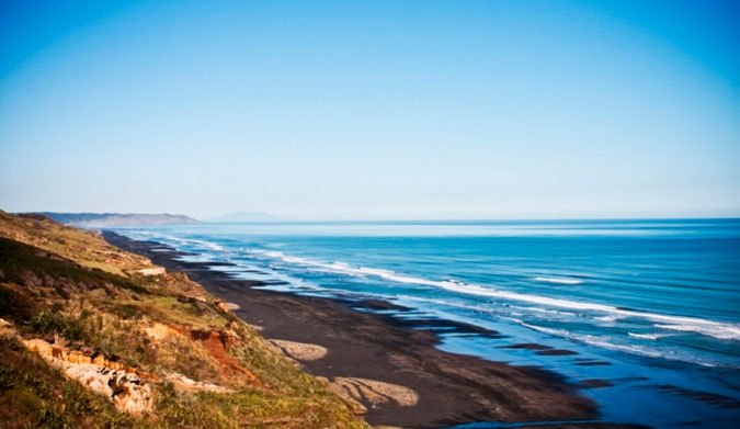 Karioitahi Beach, the scene of the tragedy.