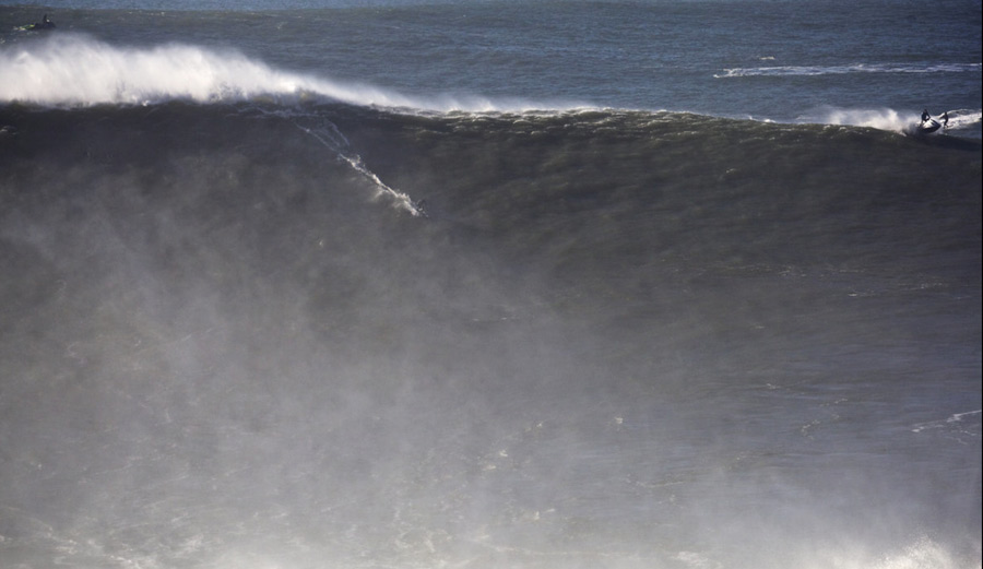 Nazare Giant