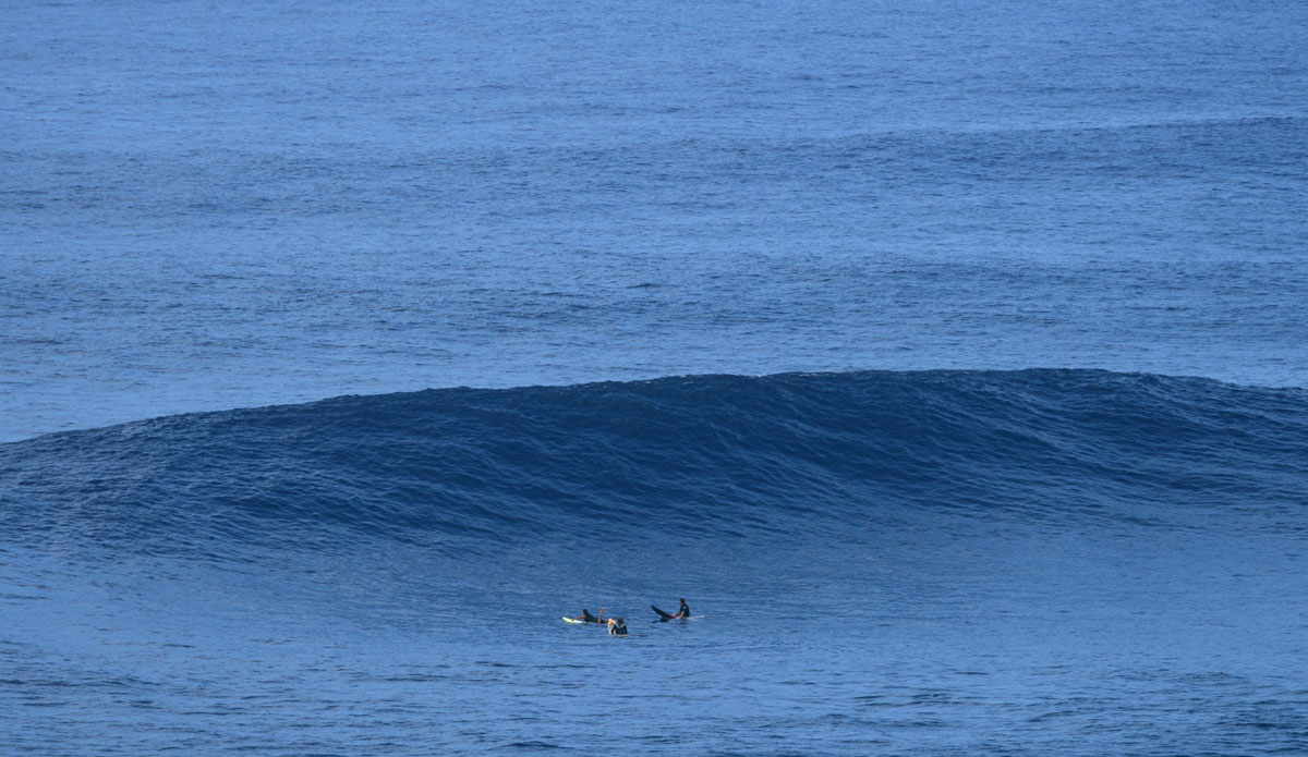 No helicopter, no drones, just the Maui crew on their smaller 9'' + boards taking turns.