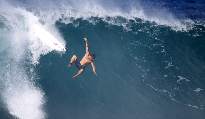 Dave Wassel going over the handle bars at Pipe. Photo: Shutterstock