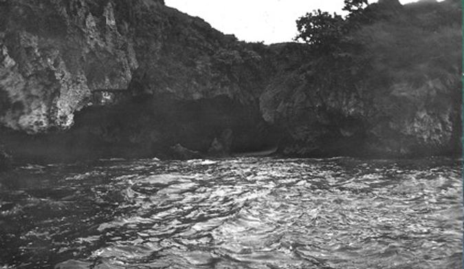 The famous Uluwatu cave.