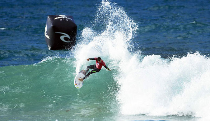 Very few surfers seemed to be in form quite like Adriano. Unfortunately, he fell short to a tiebreaker. Photo: WSL