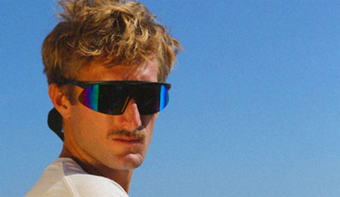 Don't wanna lose your favorite sunnies now, do you?
