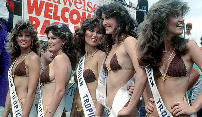 Hawaiian Tropic promo girls. Photo: Hawaiian Tropic