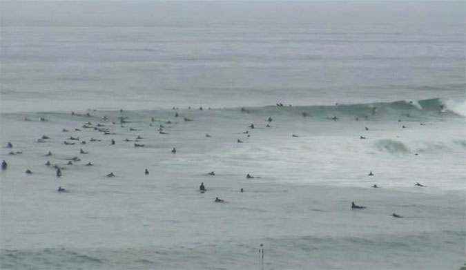 Another wave in Los Angeles goes unridden.