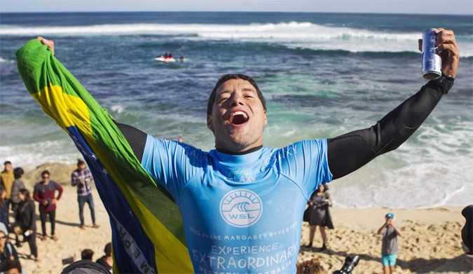 Current Jeep Ranking Leader, Adriano de Souza, will be looking to further his lead in front of his hometown crowd. Photo: WSL