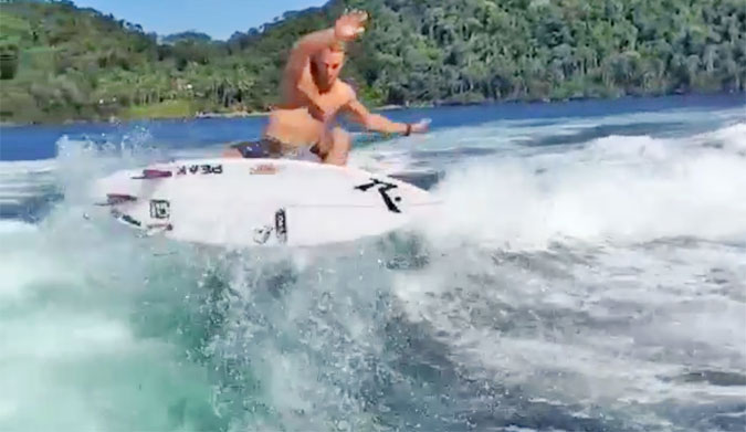 Josh Kerr Wakesurf