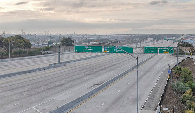 Pretty standard Monday morning commute here in Los Angeles. Photo: Matt Logue