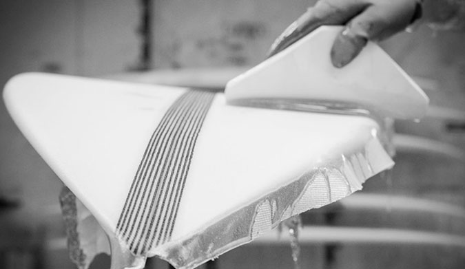 A DX1 by DHD Surfboards getting some close attention.