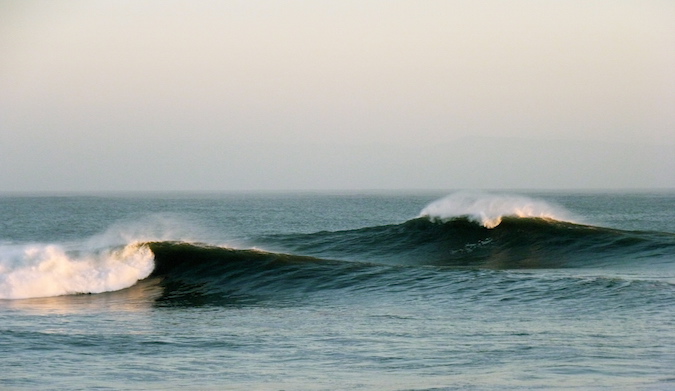 Serious swell hits Steamer Lane. Photo: Coastalcruisin.wordpress.com