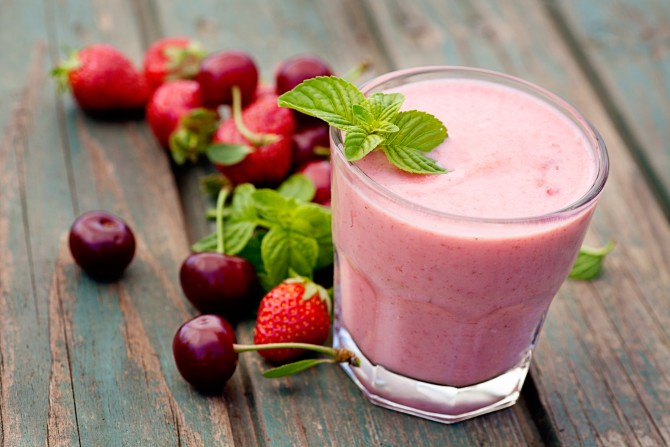 Let's get serious here, who doesn't love smoothies? Photo: Shutterstock