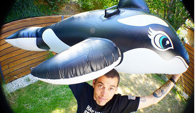Steve-O was arrested in Los Angeles for a stunt protesting SeaWorld.