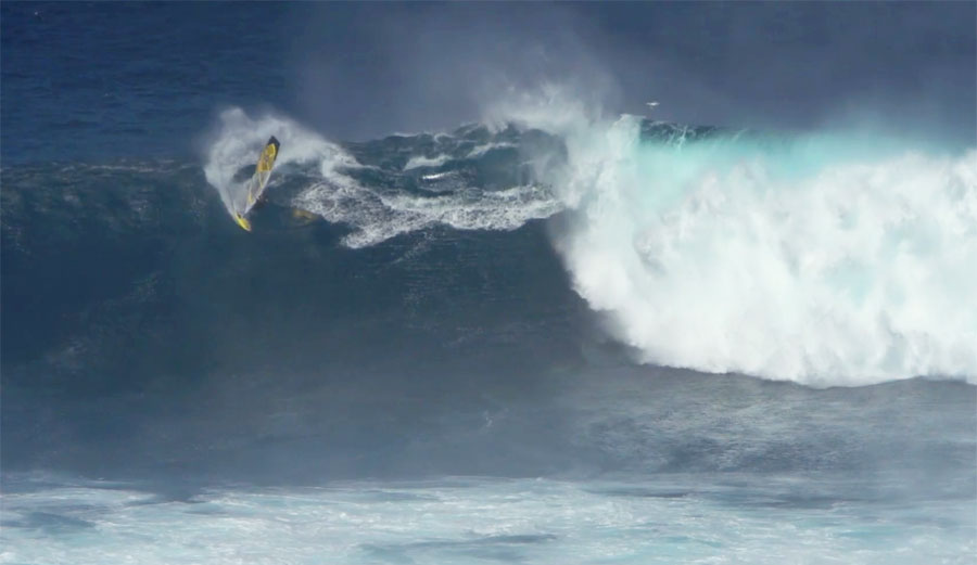 Kite Surfing JAws