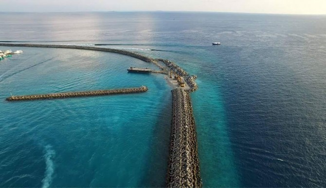 Towns/Raalhugandu, the homebreak. Image courtesy of Aiham