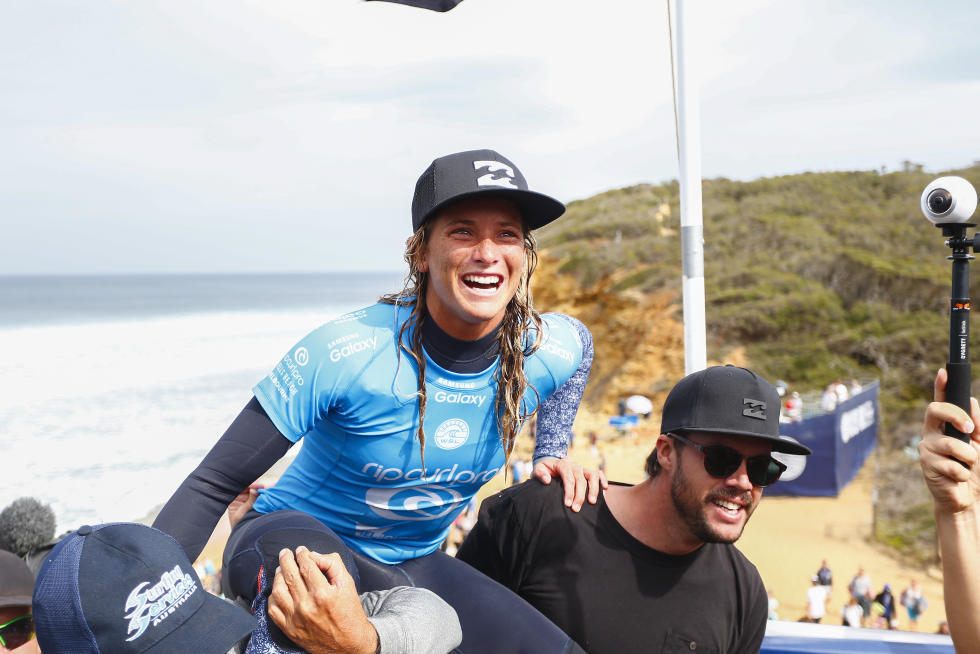 Courtney Conlogue. Triumphant. Photo: WSL/Cestari
